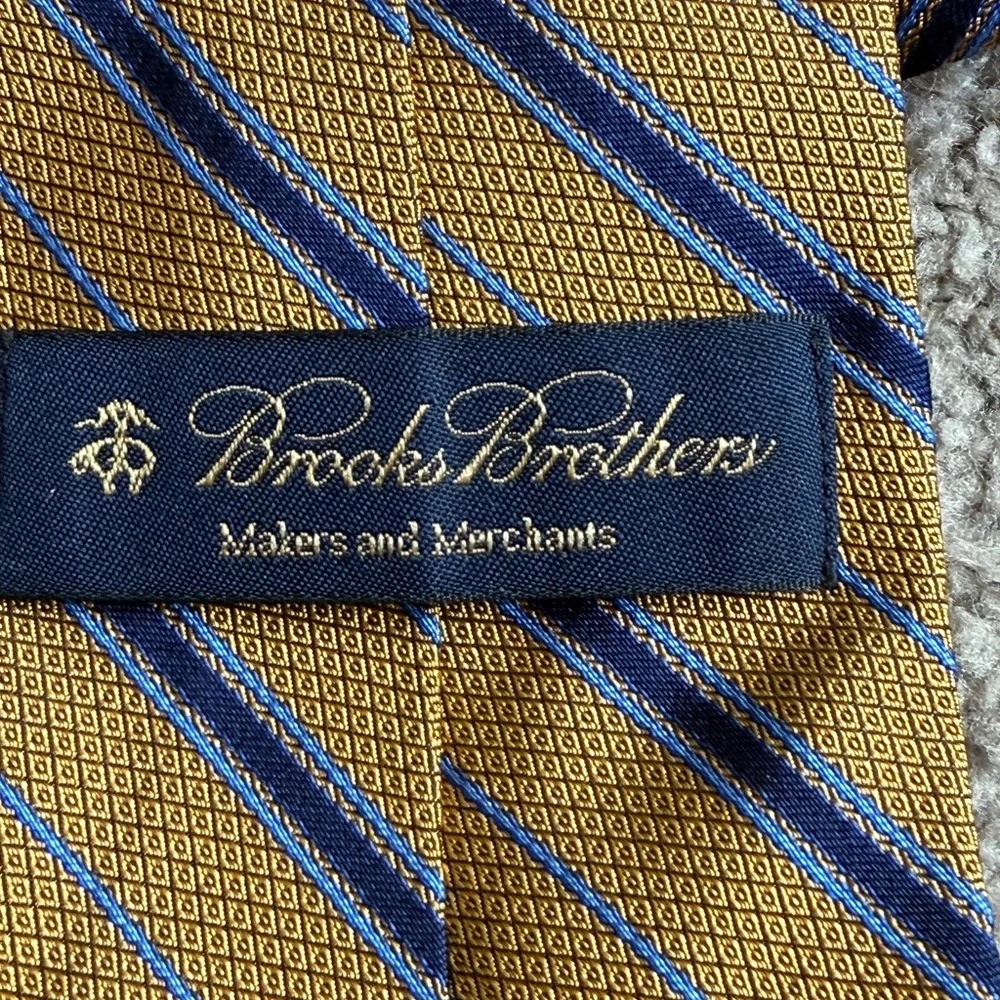 Brooks Brothers Makers and Merchant Silk Striped Yellow and Blue Men's Tie